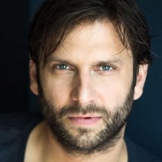 Simon Kornél5
